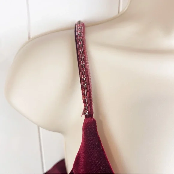 Alyce Paris Style #3712 Burgundy Velvet A-line Beaded Homecoming Formal Dress 8 - Picture 5 of 13